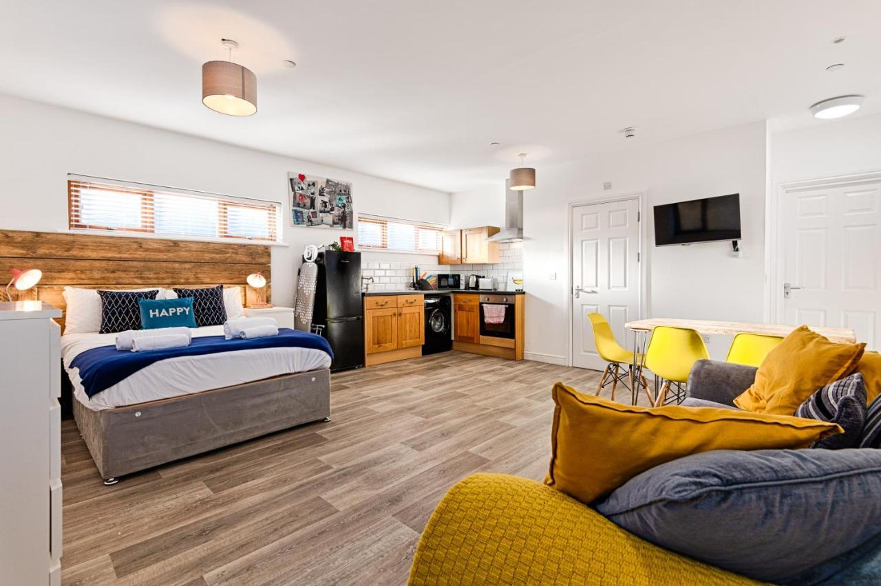 En-Suite, Parking, Fully Equipped Kitchen! Swansea Exterior foto